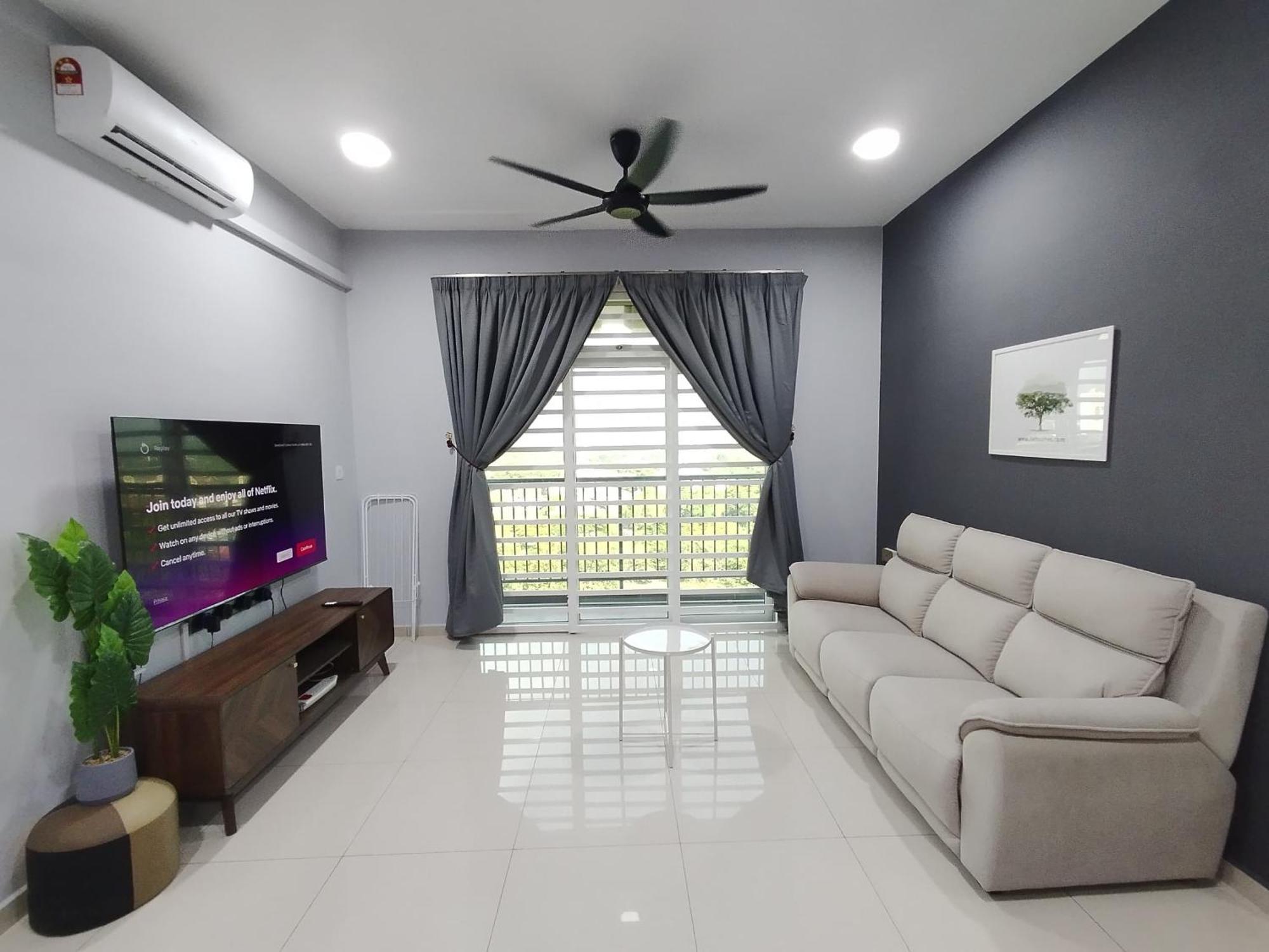 Pangsapuri The Town 4r2b With 2 Carpark By Iwh